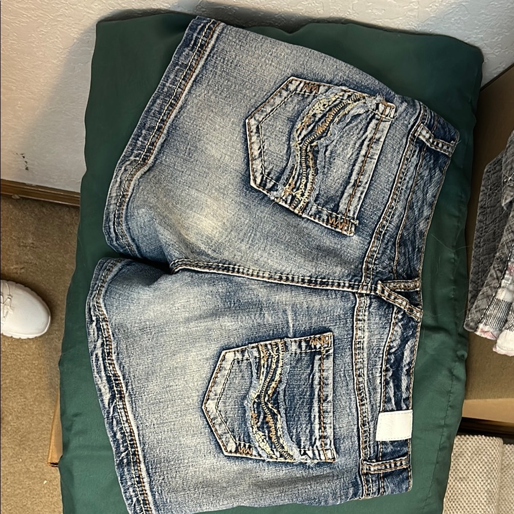 Maurices Faded Blue Denim Jean Shorts - Picture 2 of 3